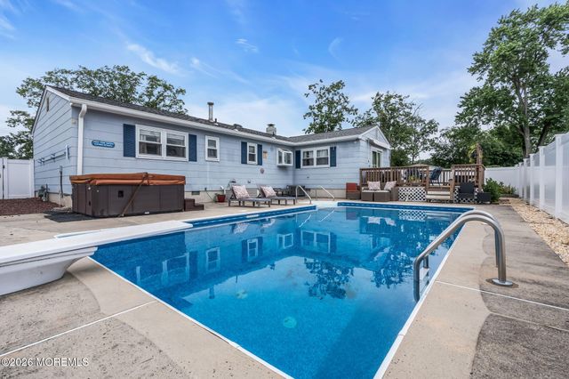 289 Wisteria Drive, Brick, NJ 08723