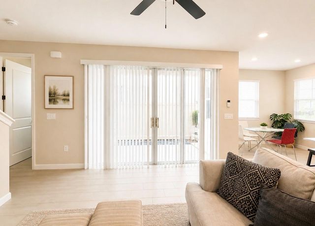 1502 ERIN BREEZE LANE, Kissimmee, FL 34744