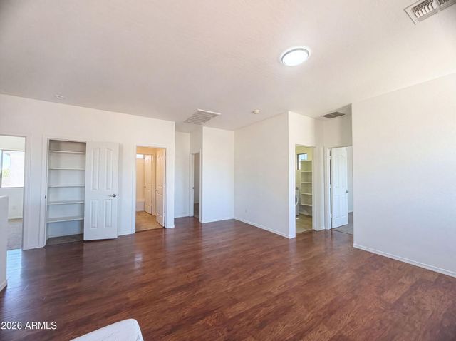 38487 N LAMAR Drive, San Tan Valley, AZ 85140