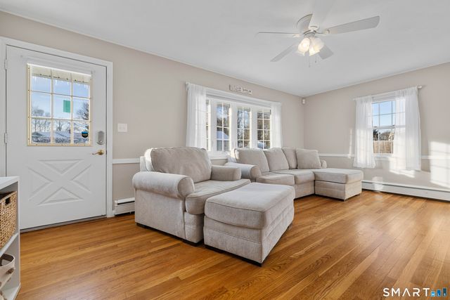 5 Faulkner Drive, East Lyme, CT 06357