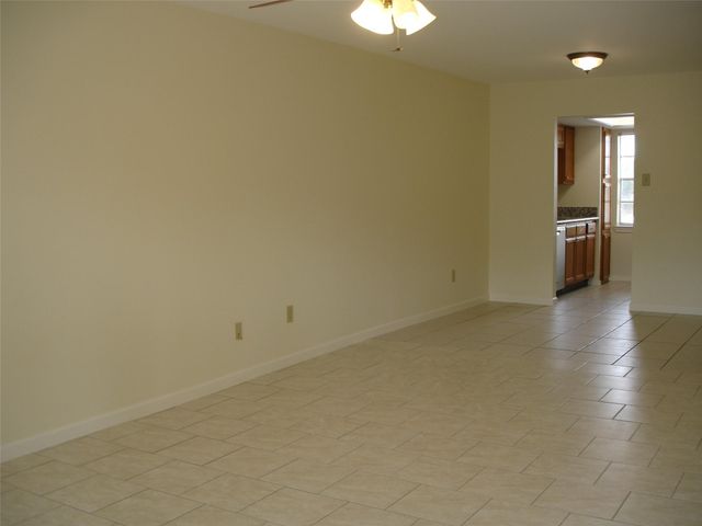14333 Memorial Drive 41, Houston, TX 77079