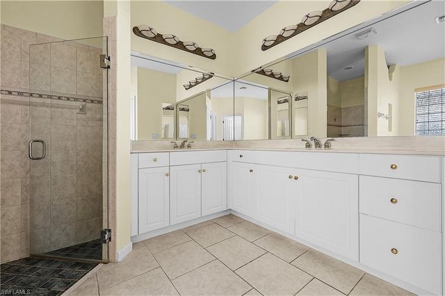 325 SE 21st ST, Cape Coral, FL 33990