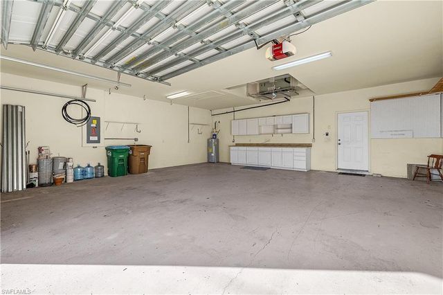 325 SE 21st ST, Cape Coral, FL 33990