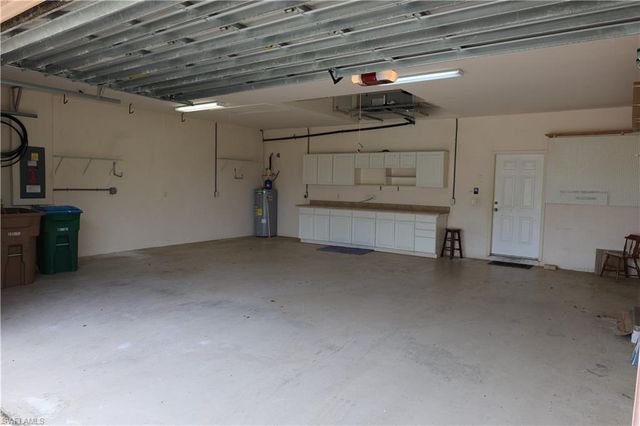 325 SE 21st ST, Cape Coral, FL 33990