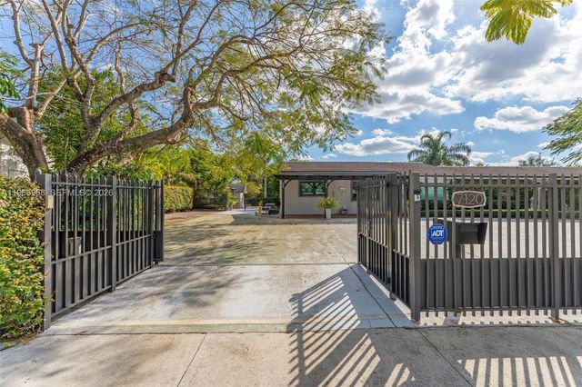 7120 SW 56th St, Miami, FL 33155