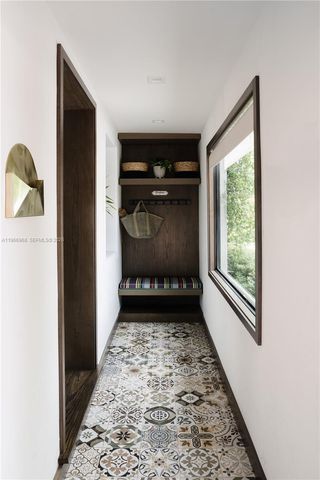 7120 SW 56th St, Miami, FL 33155