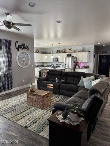 170 Magnolia Boulevard, Pahrump, NV 89048