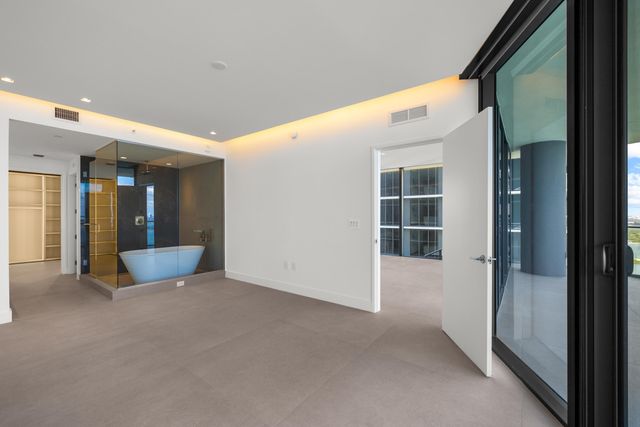 700 NE 24th Street 4601, Miami, FL 33137
