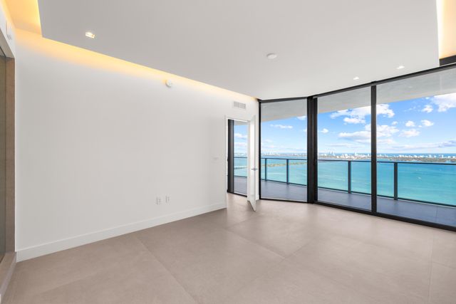 700 NE 24th Street 4601, Miami, FL 33137