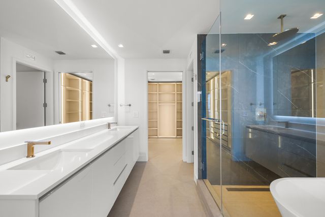 700 NE 24th Street 4601, Miami, FL 33137