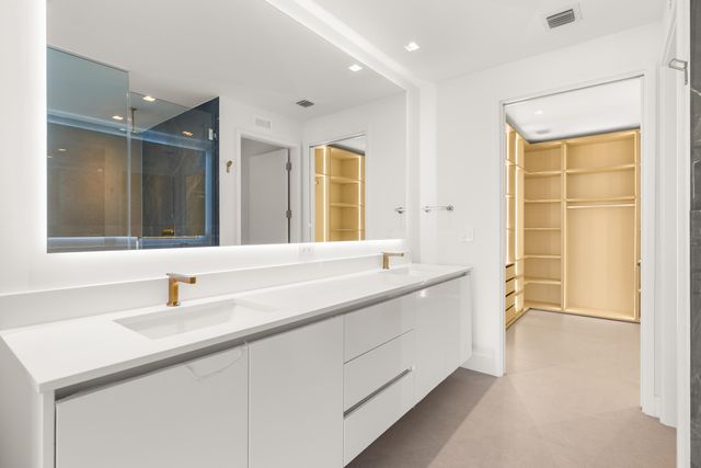 700 NE 24th Street 4601, Miami, FL 33137