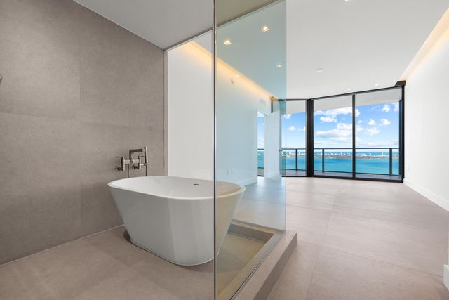 700 NE 24th Street 4601, Miami, FL 33137