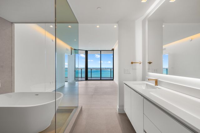 700 NE 24th Street 4601, Miami, FL 33137