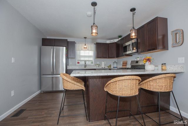 301 S Elm Avenue, Evansville, IN 47712