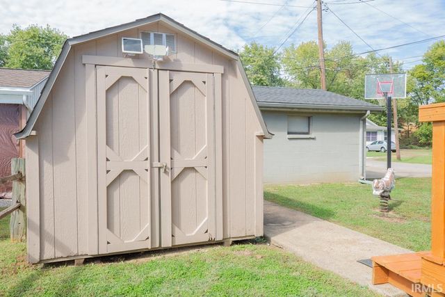 301 S Elm Avenue, Evansville, IN 47712