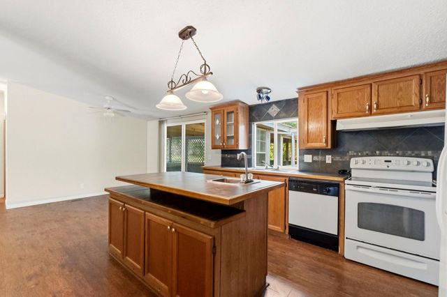 13707 Brigadier Drive, Willis, TX 77318