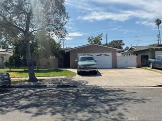 2108 S Artesia Street, Santa Ana, CA 92704