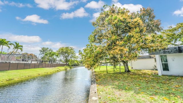 5707 White Hickory Circle, Tamarac, FL 33319