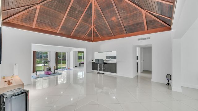 5707 White Hickory Circle, Tamarac, FL 33319