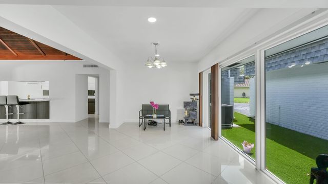 5707 White Hickory Circle, Tamarac, FL 33319