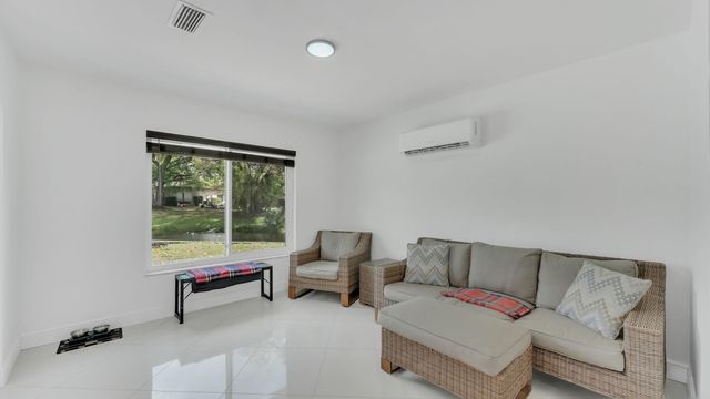 5707 White Hickory Circle, Tamarac, FL 33319