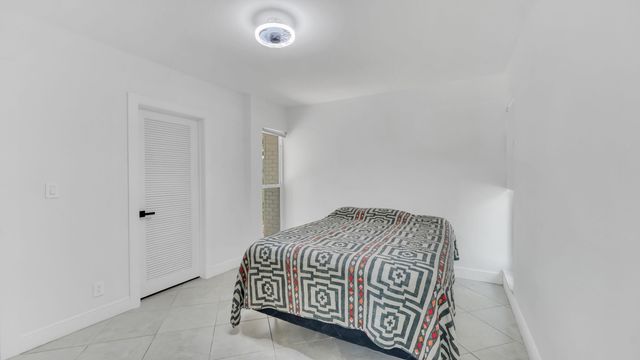 5707 White Hickory Circle, Tamarac, FL 33319