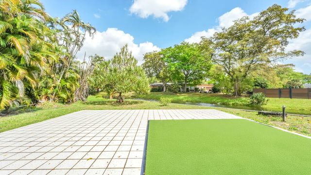 5707 White Hickory Circle, Tamarac, FL 33319