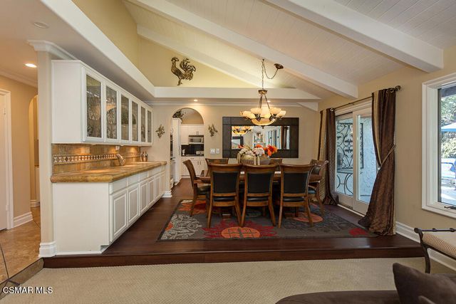 4090 Cresthaven Drive, Thousand Oaks, CA 91362