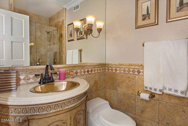 4090 Cresthaven Drive, Thousand Oaks, CA 91362