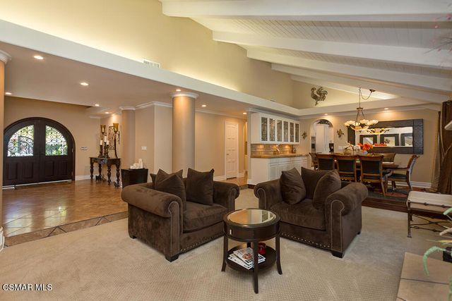 4090 Cresthaven Drive, Thousand Oaks, CA 91362