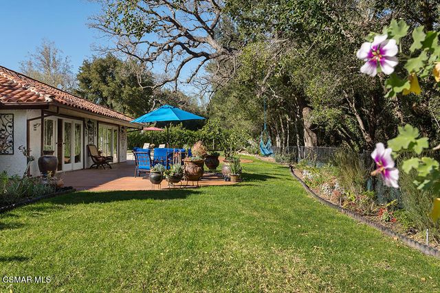 4090 Cresthaven Drive, Thousand Oaks, CA 91362