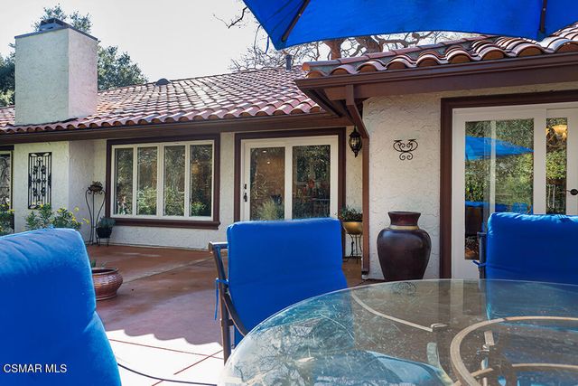 4090 Cresthaven Drive, Thousand Oaks, CA 91362