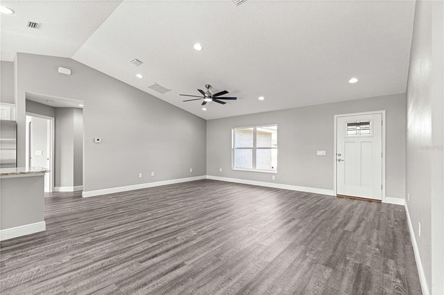 13 FISHER RUN TERRACE, Ocklawaha, FL 32179