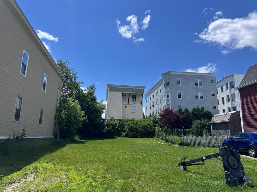 115 Shawmut Street, Lewiston, ME 04240 — photo 3