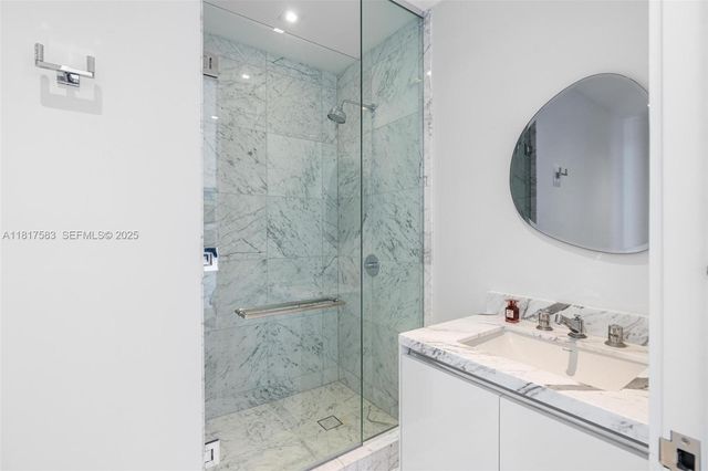 16901 Collins Avenue 902, Sunny Isles Beach, FL 33160