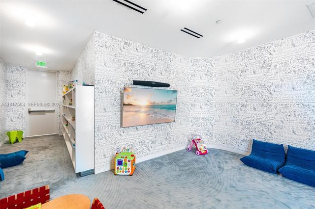 16901 Collins Avenue 902, Sunny Isles Beach, FL 33160