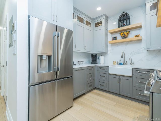 87 Pond View Drive, Port Washington, NY 11050