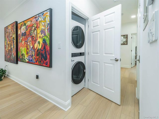 87 Pond View Drive, Port Washington, NY 11050