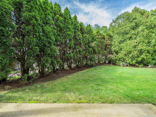 87 Pond View Drive, Port Washington, NY 11050