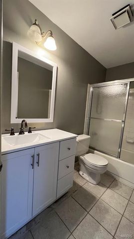 15645 Chaste Street, Florissant, MO 63034