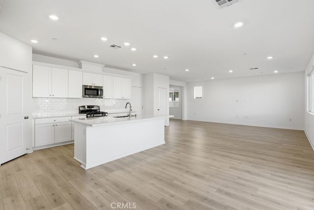 33238 Damask Lane, French Valley, CA 92596