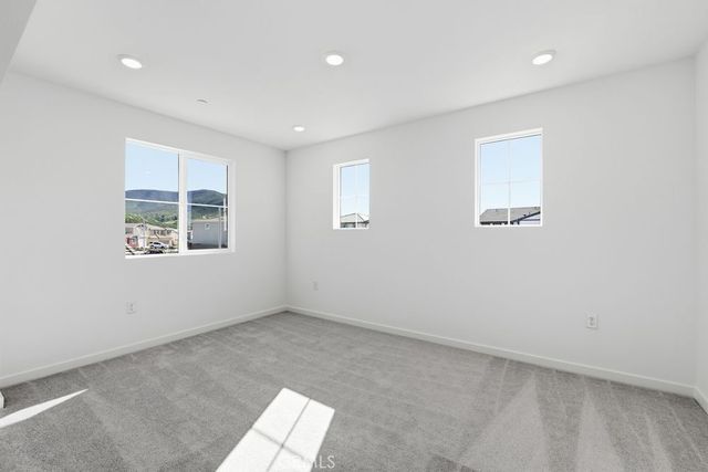 33238 Damask Lane, French Valley, CA 92596