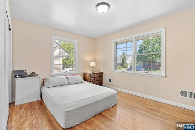 71 Wingra Avenue, Rutherford, NJ 07070
