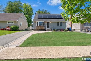 71 Wingra Avenue, Rutherford, NJ 07070