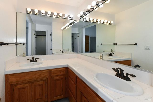 741 William Ct, Napa, CA 94558