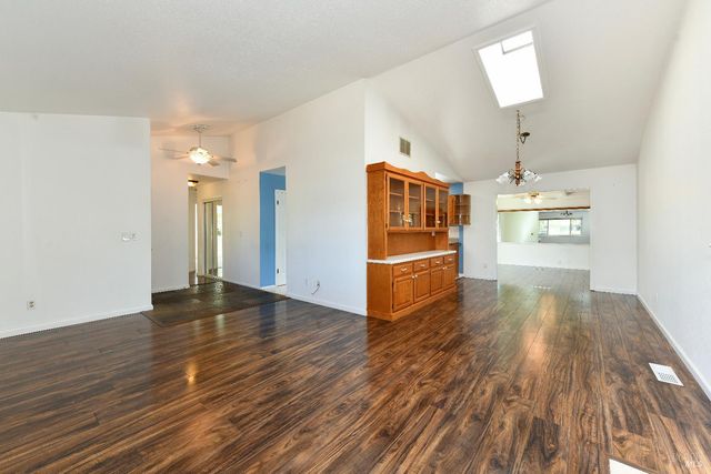 741 William Ct, Napa, CA 94558