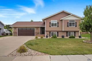 1727 IRON HORSE LOOP, Spearfish, SD 57783
