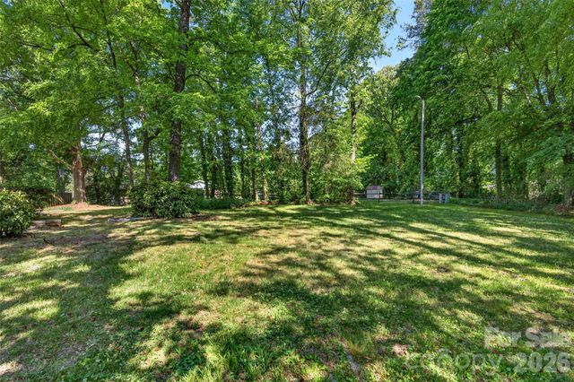 1511 Ormsby Court, Charlotte, NC 28211