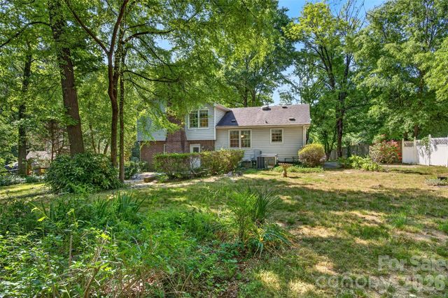 1511 Ormsby Court, Charlotte, NC 28211