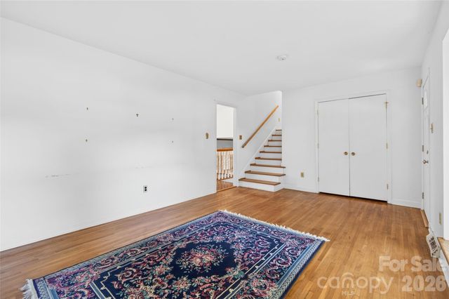 1511 Ormsby Court, Charlotte, NC 28211